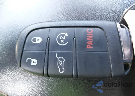 2018 Jeep Compass Limited 4X4 from USA, damaged, VIN 3C4NJDCB8JT147811